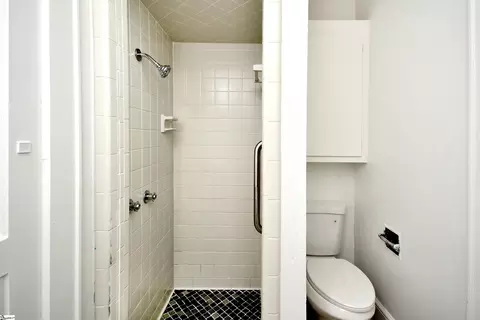 Bath - 210 Walnut Hill Dr, Easley, SC 29642 photo 1 of 3