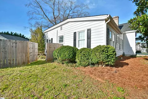 Exterior - 210 Walnut Hill Dr, Easley, SC 29642 photo 4 of 9