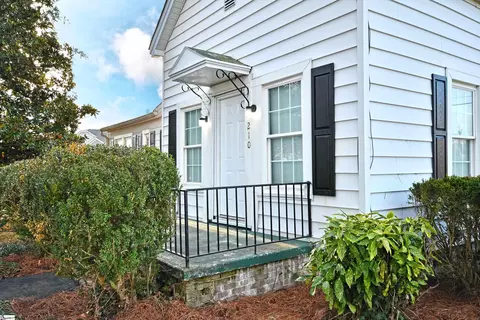 Exterior - 210 Walnut Hill Dr, Easley, SC 29642 photo 3 of 9