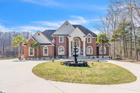 109 Brandon Dr, Hodges, SC 29653