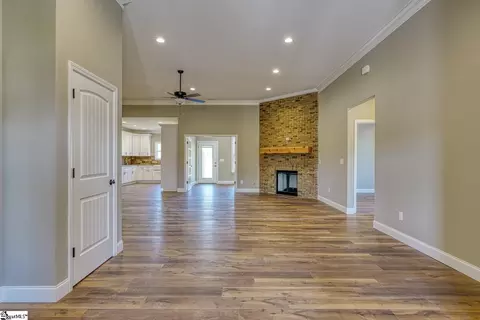 756 Ruby Golightly Dr, Inman, SC 29349 photo 2