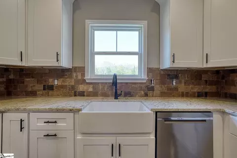 756 Ruby Golightly Dr, Inman, SC 29349 photo 7