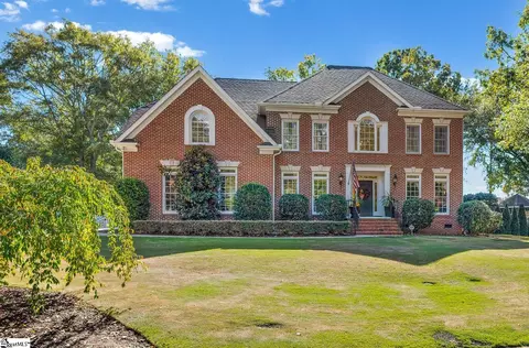305 Stone Dale Dr, Simpsonville, SC 29681