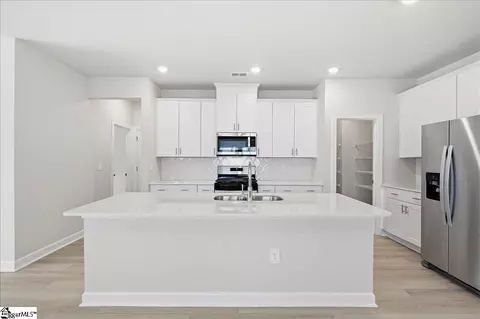Kitchen - 303 Shortleaf Ln, Pendleton, SC 29670 photo 2 of 4