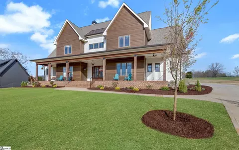406 Old Batson Rd, Taylors, SC 29687