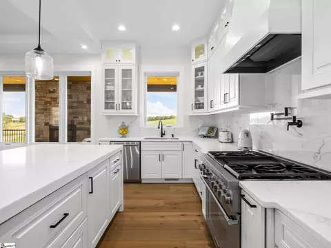 Kitchen - 630 Monfret Ct, Moore, SC 29369 photo 3 of 3