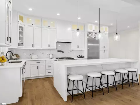 Kitchen - 630 Monfret Ct, Moore, SC 29369 photo 1 of 3