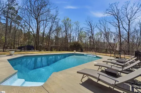 Exterior - 14 Hickory St, Williamston, SC 29697 photo 2 of 9