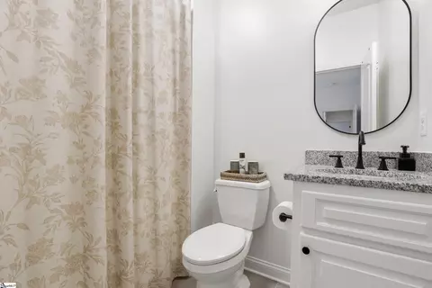 Bath - 14 Hickory St, Williamston, SC 29697 photo 3 of 4