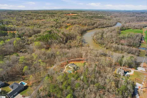View/Area - 14 Hickory St, Williamston, SC 29697 photo 5 of 6