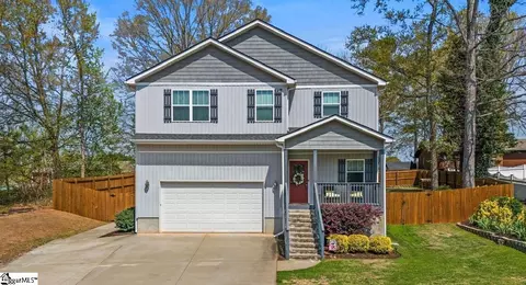117 N River Hills Dr, Spartanburg, SC 29303