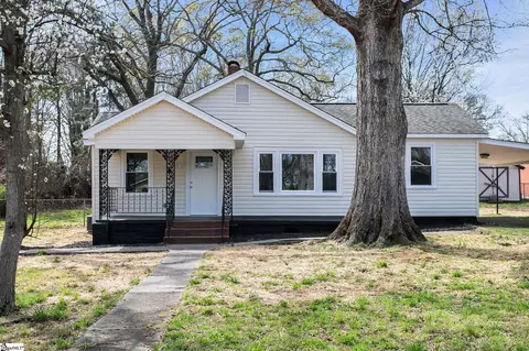 215 W Roosevelt Dr, Anderson, SC 29626