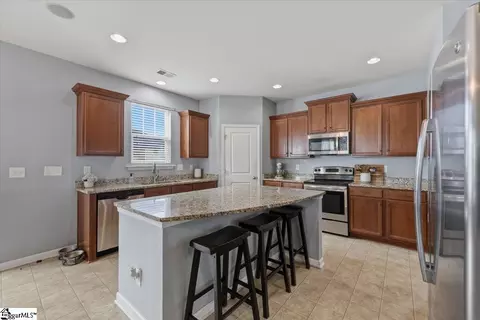 Kitchen - 258 E Pyrenees Dr, Lyman, SC 29365 photo 1 of 4
