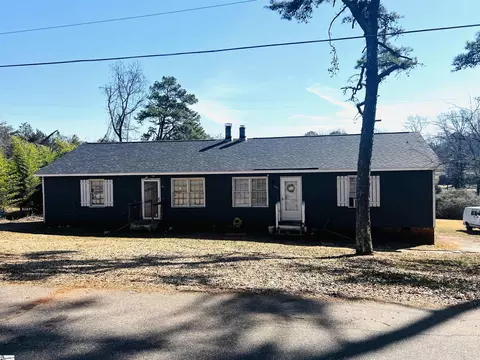 3035 Kelsey Creek Rd, Spartanburg, SC 29302