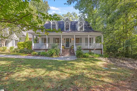 110 Oak Creek Ln, Greenville, SC 29615