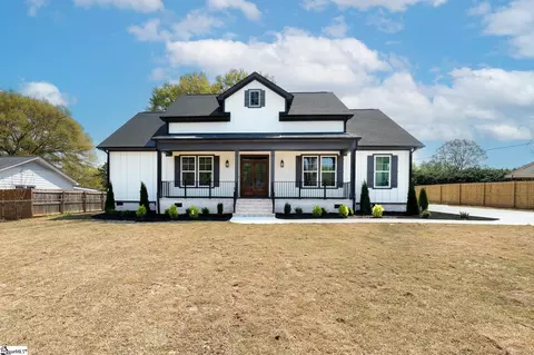 123 Bangor St, Mauldin, SC 29662