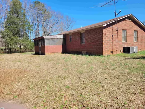 Exterior - 901 Abercrombie Rd, Honea Path, SC 29654 photo 6 of 8