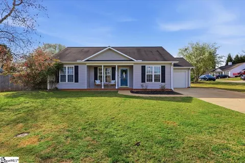 2 Petal Ct, Simpsonville, SC 29681