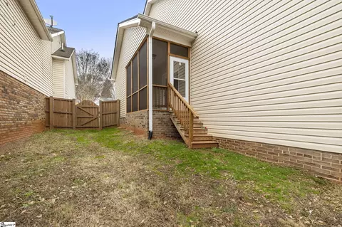 Exterior - 102 Colonial Ct, Pendleton, SC 29670 photo 4 of 7