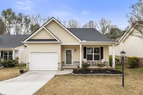 102 Colonial Ct, Pendleton, SC 29670