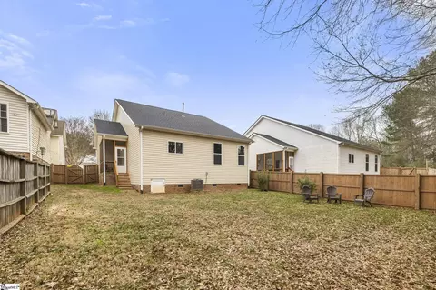 Exterior - 102 Colonial Ct, Pendleton, SC 29670 photo 6 of 7
