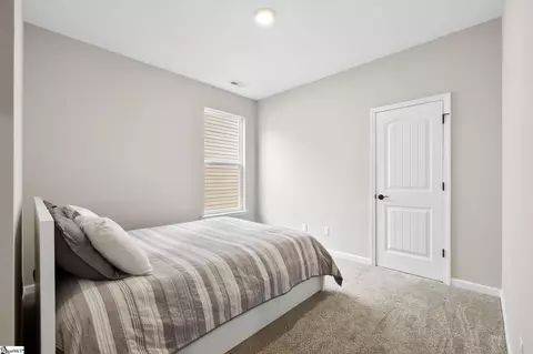 Bedroom - 102 Colonial Ct, Pendleton, SC 29670 photo 3 of 4