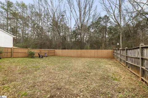 Exterior - 102 Colonial Ct, Pendleton, SC 29670 photo 5 of 7