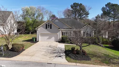 305 Wild Rice Dr, Simpsonville, SC 29681