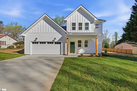211 Endless Dr, Greer, SC 29651