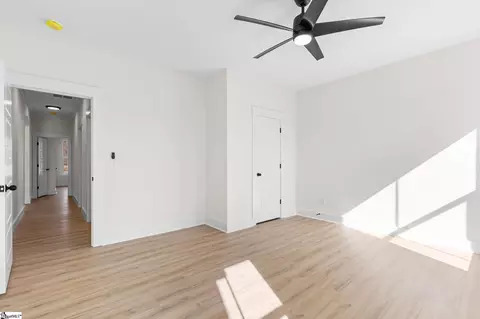 Bedroom - 1165 Goodjoin Rd, Campobello, SC 29322 photo 5 of 5