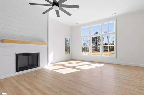 Living - 1165 Goodjoin Rd, Campobello, SC 29322 photo 5 of 6