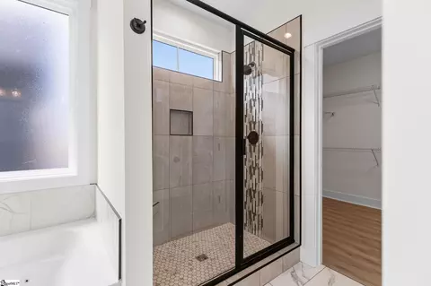 Entry Way - 1165 Goodjoin Rd, Campobello, SC 29322 photo 5 of 7