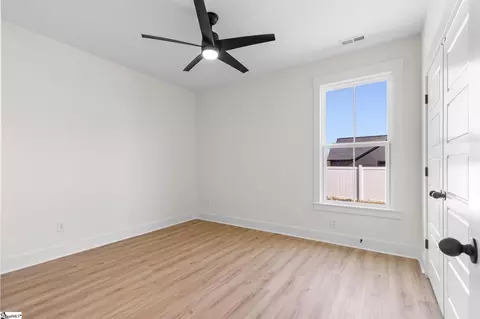 Bedroom - 1165 Goodjoin Rd, Campobello, SC 29322 photo 3 of 5