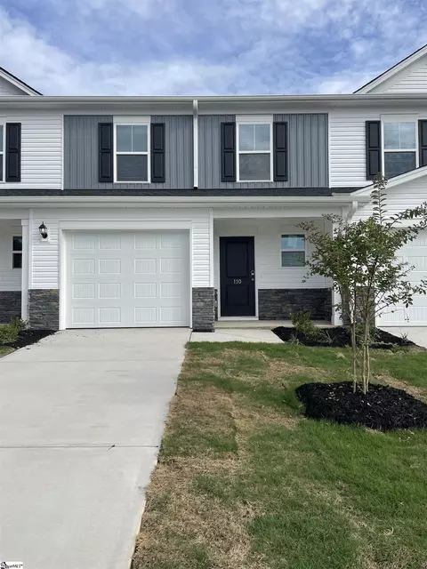 114 Mclauren Pl, Fountain Inn, SC 29644
