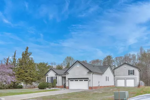 Exterior - 15 Chickadee Dr, Pelzer, SC 29669 photo 13 of 14