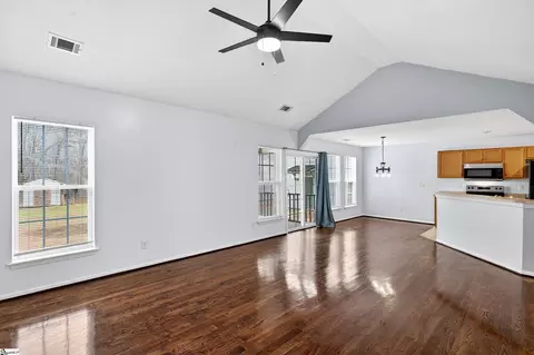 Living - 15 Chickadee Dr, Pelzer, SC 29669 photo 1 of 3