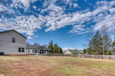 Exterior - 15 Chickadee Dr, Pelzer, SC 29669 photo 9 of 14