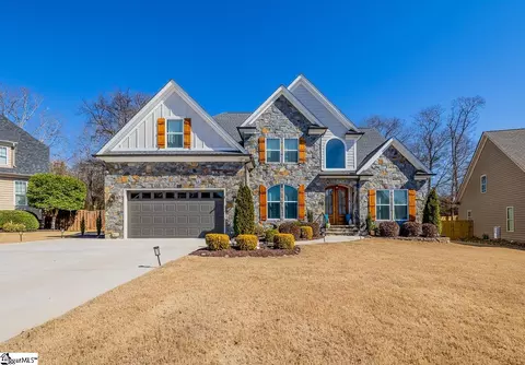 324 Carters Creek Ct, Simpsonville, SC 29681