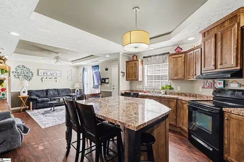Kitchen - 524 Garren Rd, Easley, SC 29640 photo 2 of 3