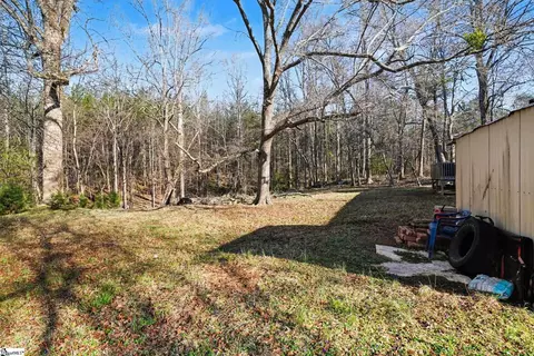 Exterior - 524 Garren Rd, Easley, SC 29640 photo 2 of 8