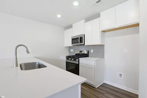 Kitchen - 1370 Cattleman Acres Dr, Inman, SC 29349 photo 1 of 3