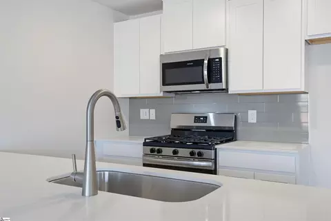 Kitchen - 1370 Cattleman Acres Dr, Inman, SC 29349 photo 3 of 3
