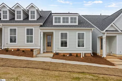 226 Lake Greenwood Blvd, Greenwood, SC 29649