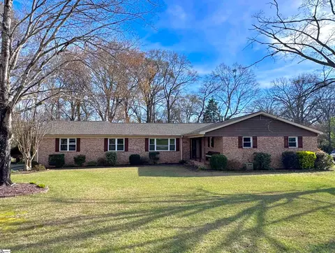 40 Cunningham Cir, Taylors, SC 29687