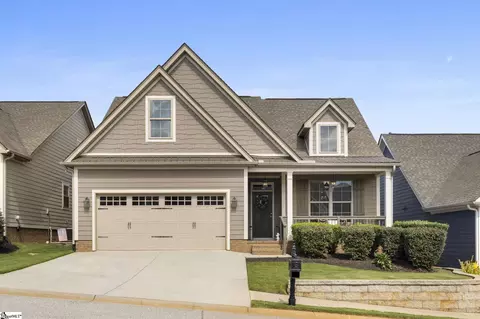 303 Farmers Market St, Taylors, SC 29687