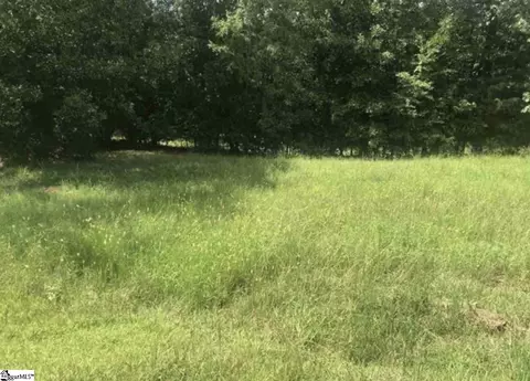 403 Bent Creek Rd, Greenwood, SC 29649