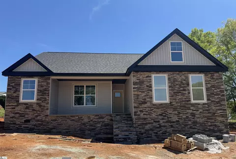 311 Davis Rd, Liberty, SC 29657