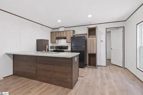 110 Hideaway Dr, Sunset, SC 29685 photo 4