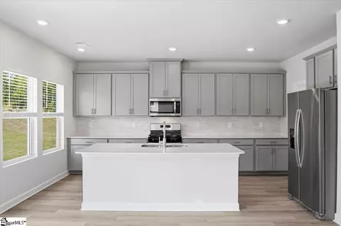 1541 Switchback Cir, Moore, SC 29369 photo 10