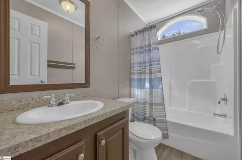 Bath - 112 Donald Dr, Pendleton, SC 29670 photo 3 of 3